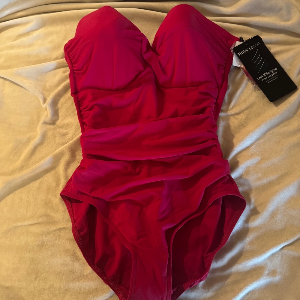 Miraclesuit Madrid One Piece NWT in Grenadine Red
